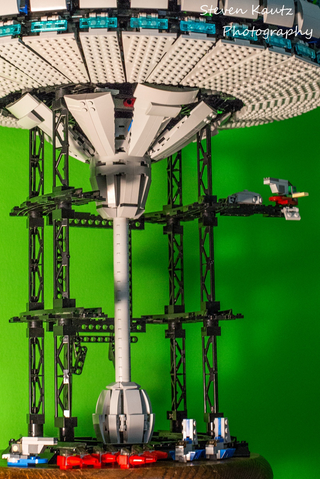 Illustration for article titled Cloud City From Star Wars as a Giant LEGO Build